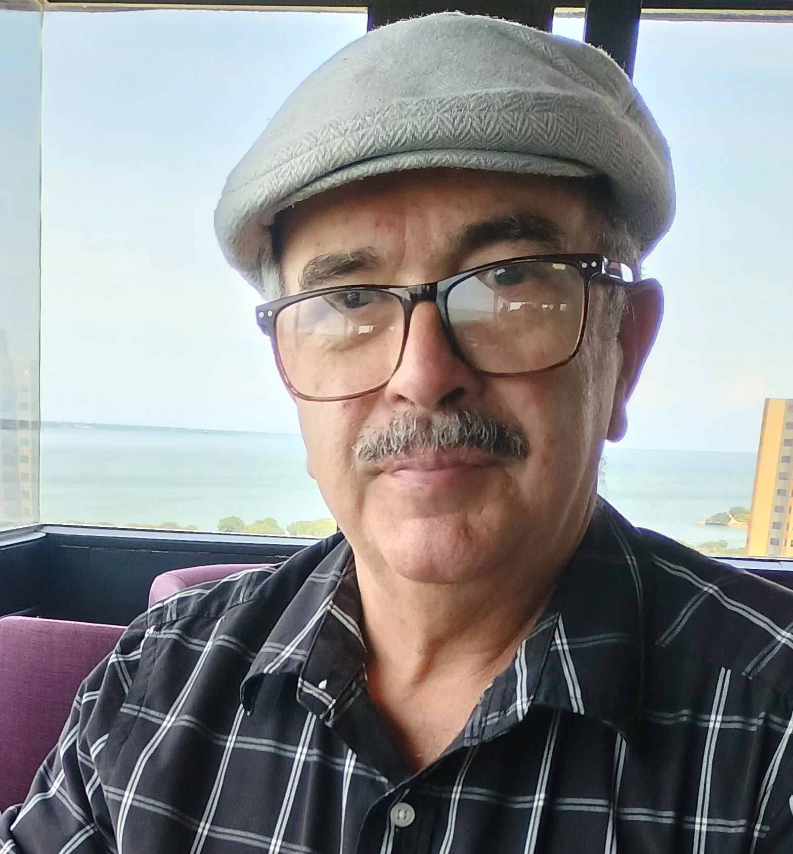 Arq. Msc. Edgardo Bustos